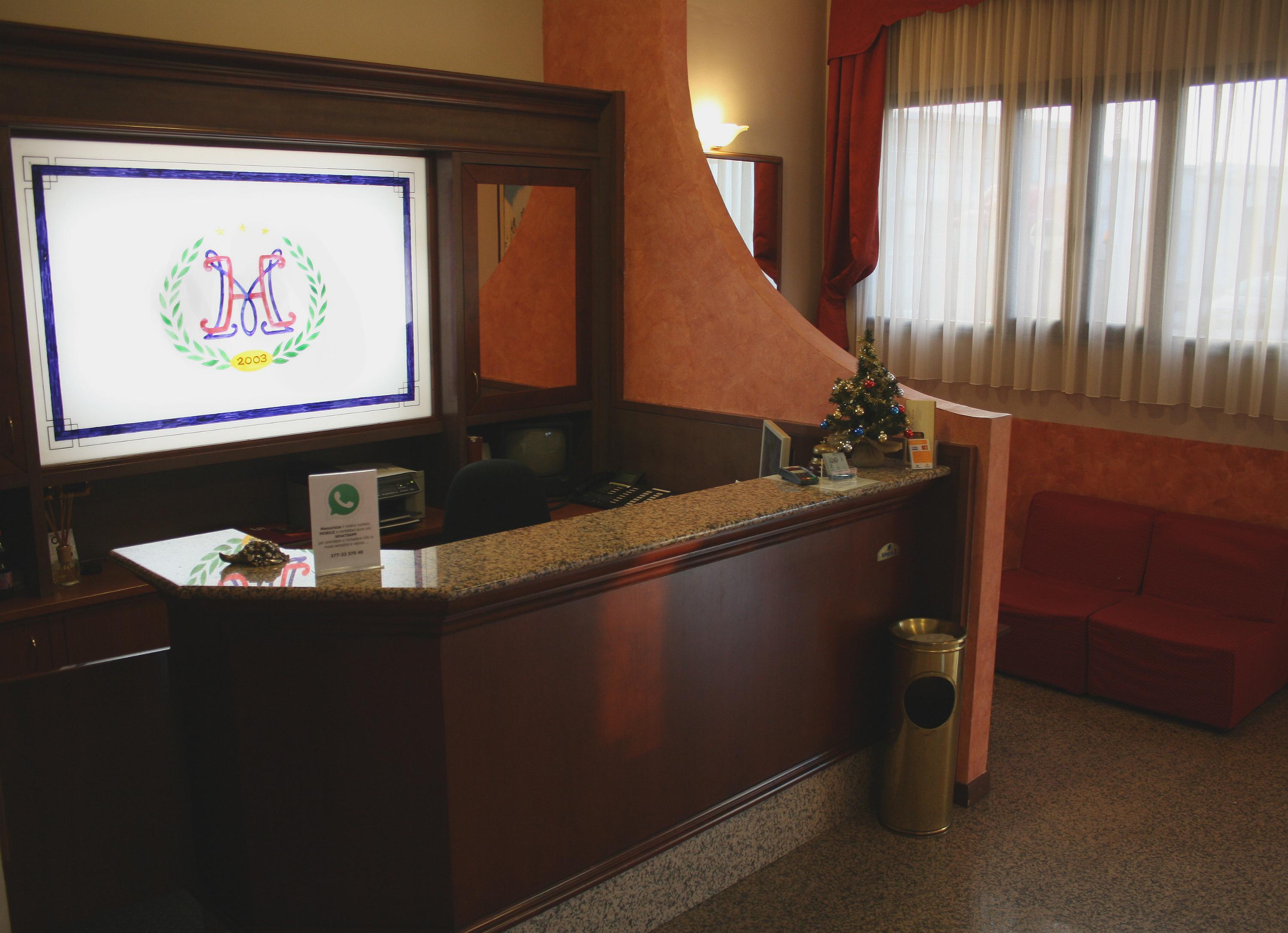Hotel Majestic Сан Джулиано Миланезе Екстериор снимка