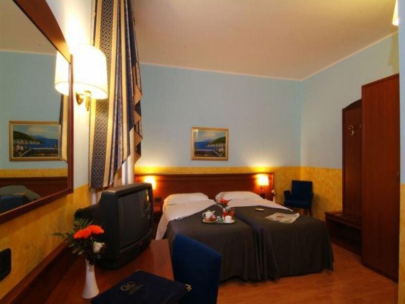 Hotel Majestic Сан Джулиано Миланезе Екстериор снимка
